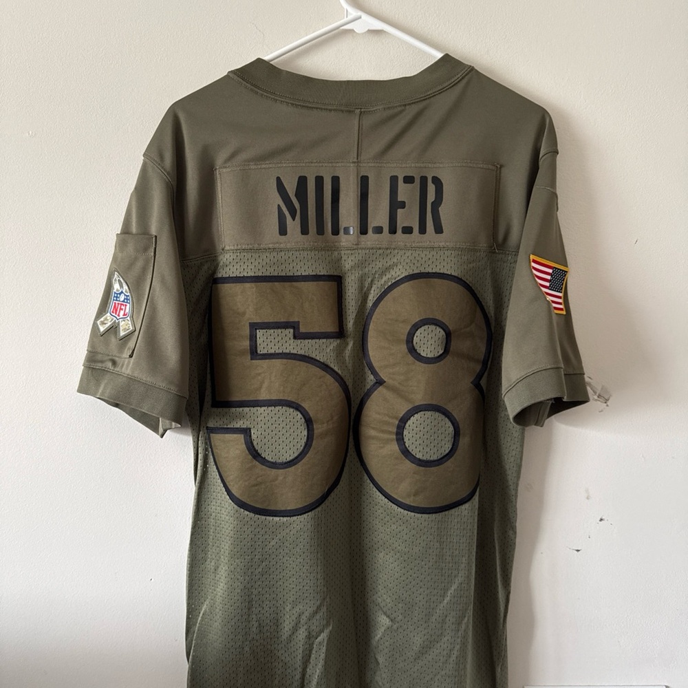 Men's Nike Von Miller #58 Broncos 19’ Salute to Service Limited Jersey Sz S RARE - Picture 7 of 7